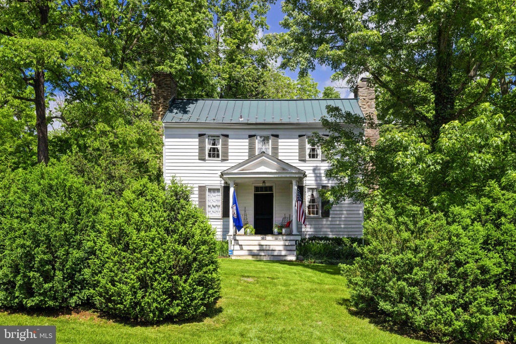 Photo of 635 Federal Street, PARIS, VA 20130 (MLS # VAFQ2024002)