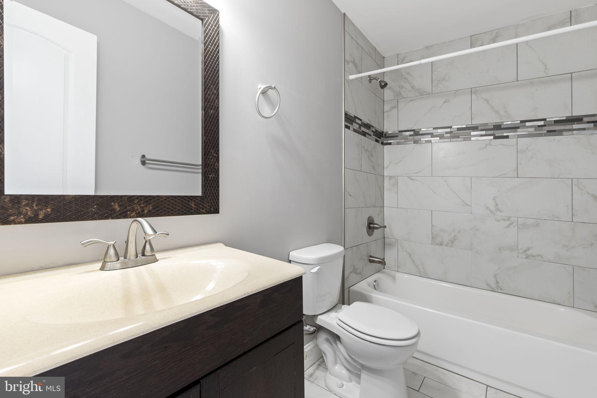 GREEKTOWN - Residential