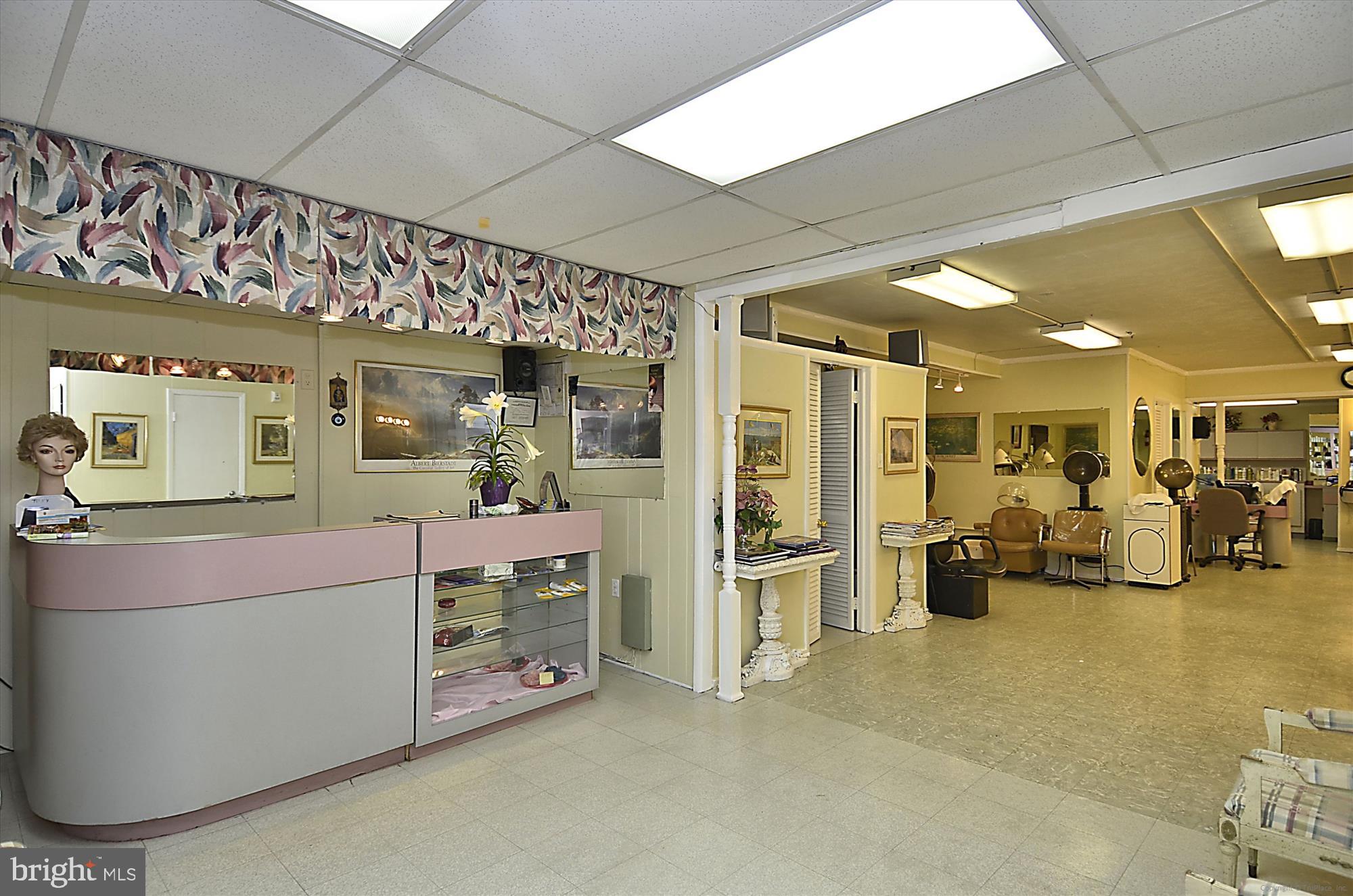 GROSVENOR PARK - Residential Lease