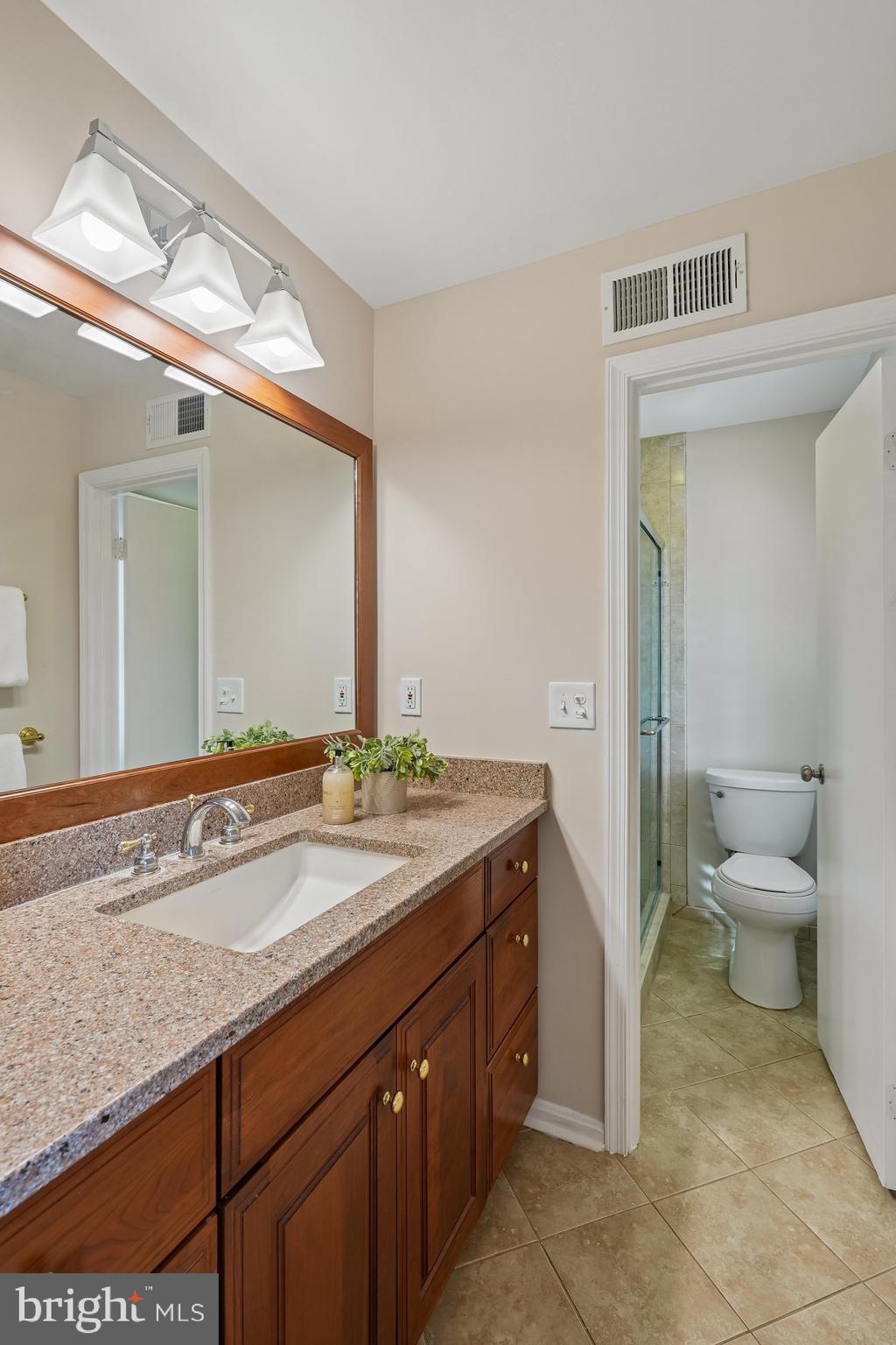 OLD FARM - Residential