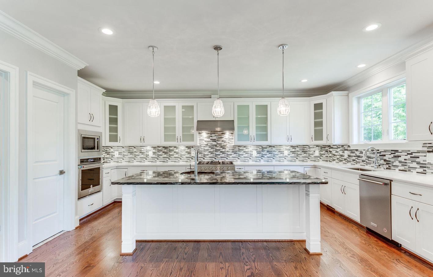 PIMMIT HILLS - Residential