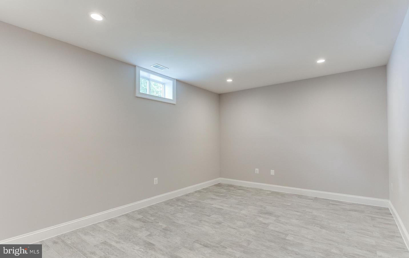 PIMMIT HILLS - Residential