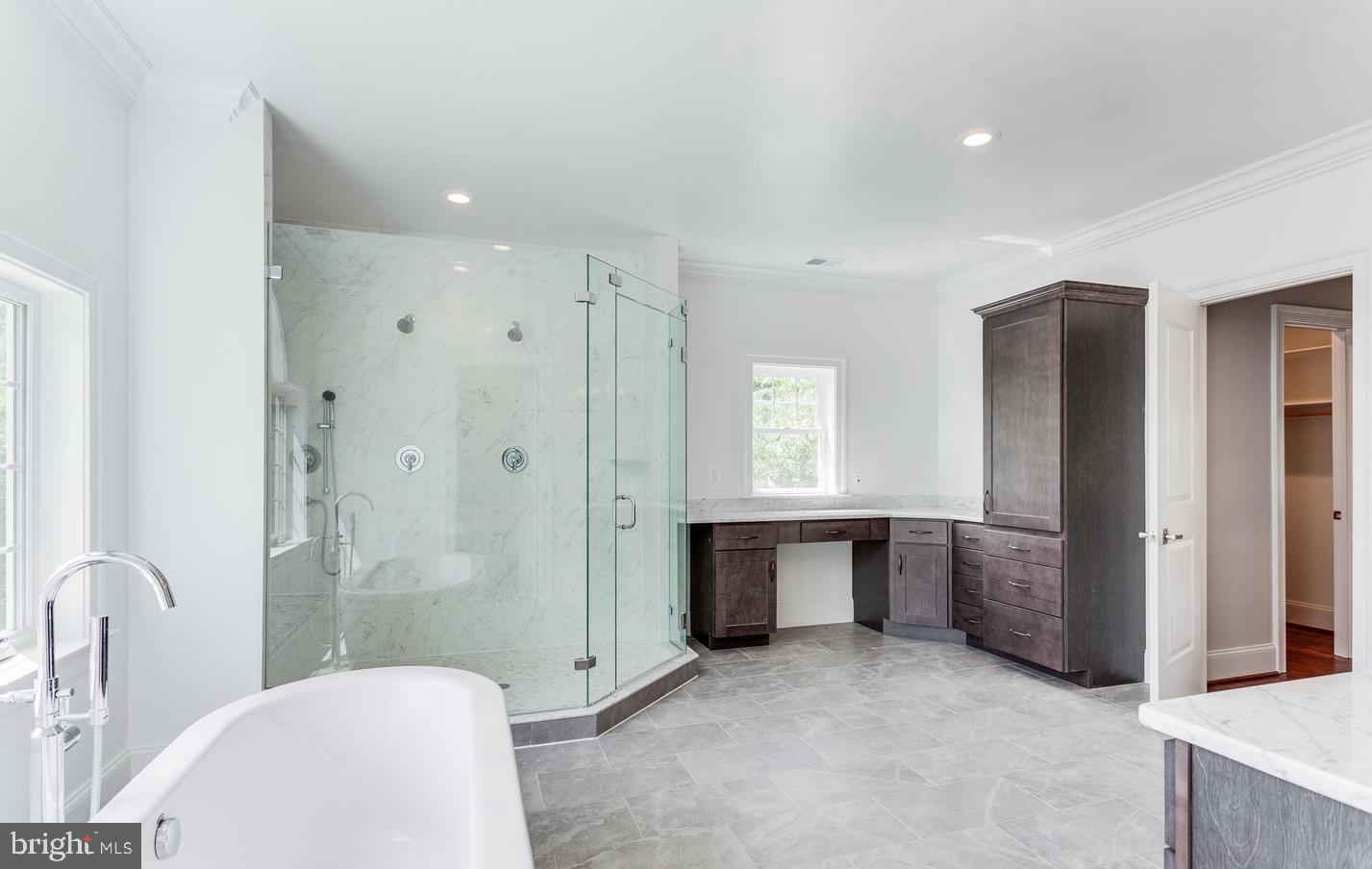 PIMMIT HILLS - Residential