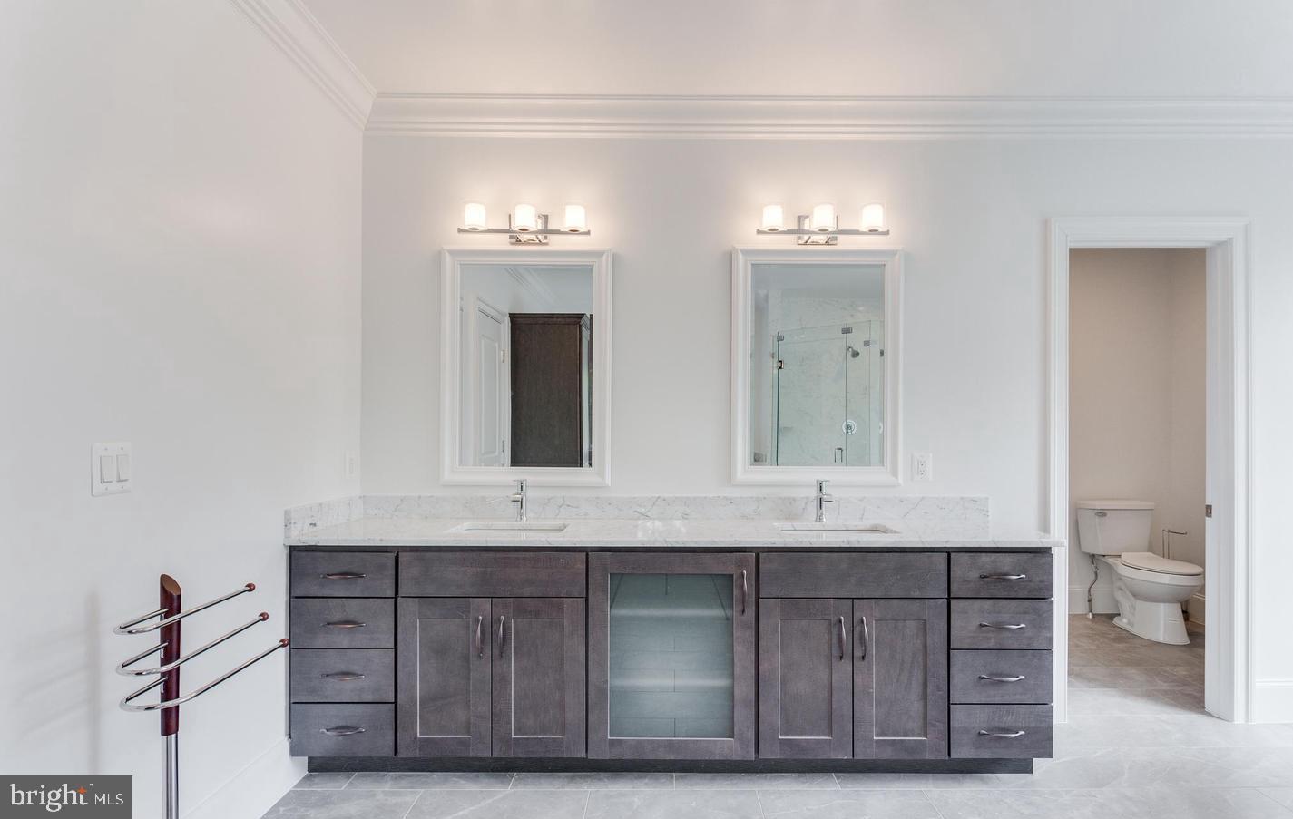 PIMMIT HILLS - Residential