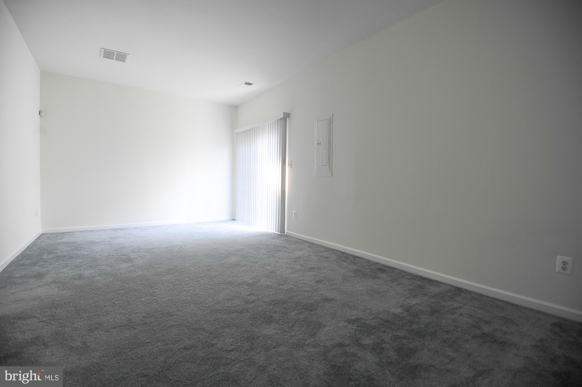 SOUTH RIDING - Residential Lease