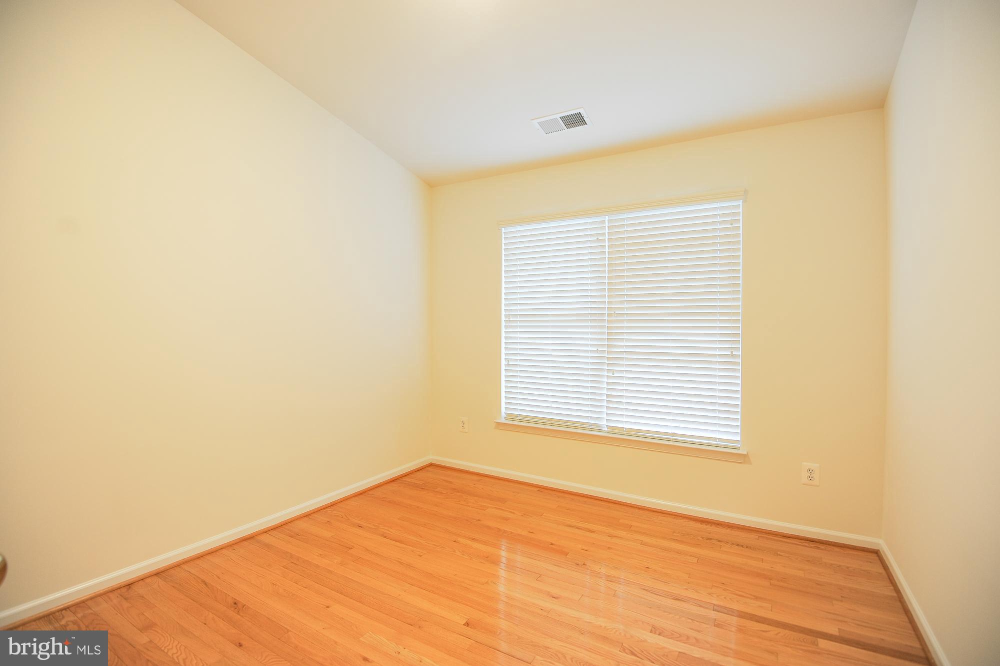 SOUTH RIDING - Residential Lease