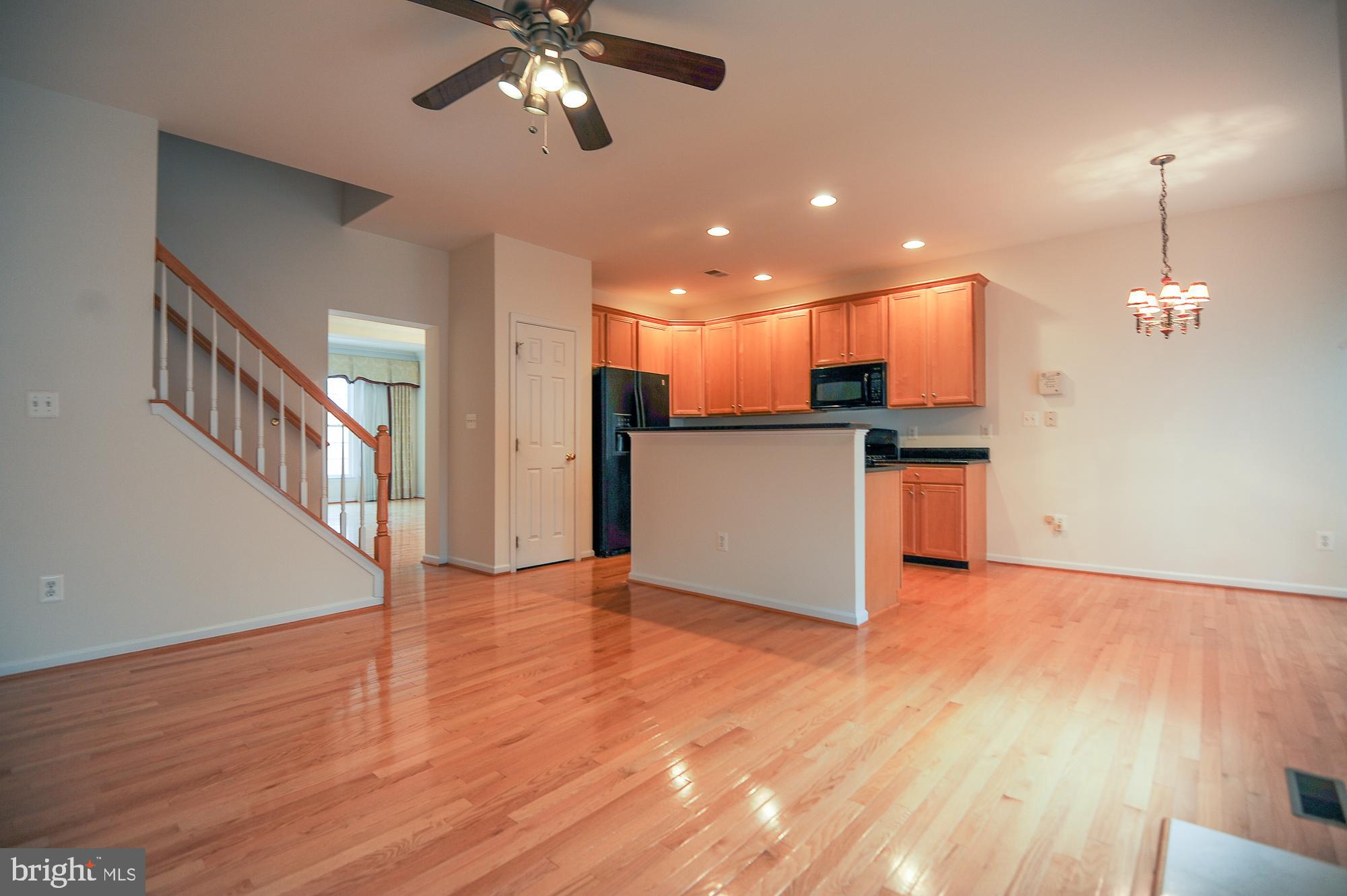 SOUTH RIDING - Residential Lease