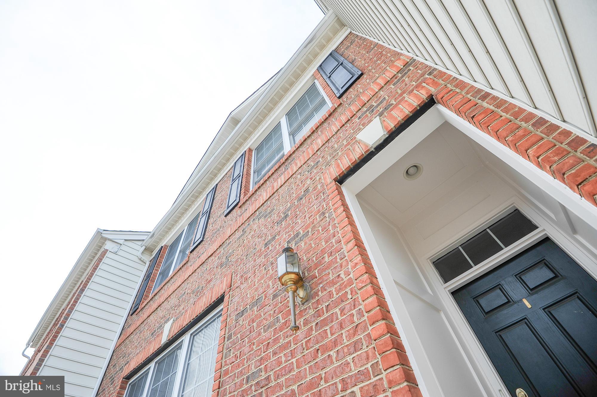 SOUTH RIDING - Residential Lease