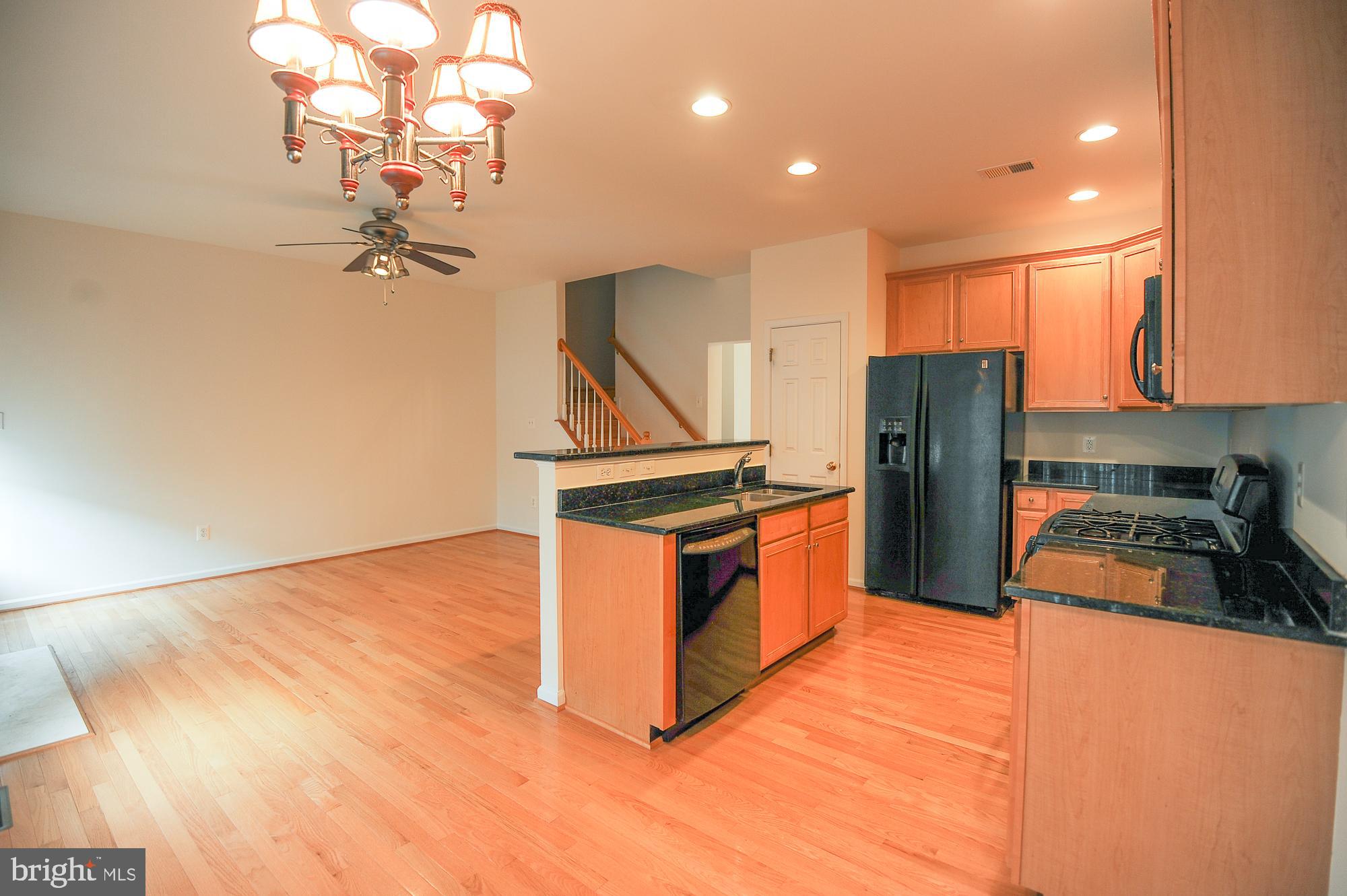 SOUTH RIDING - Residential Lease