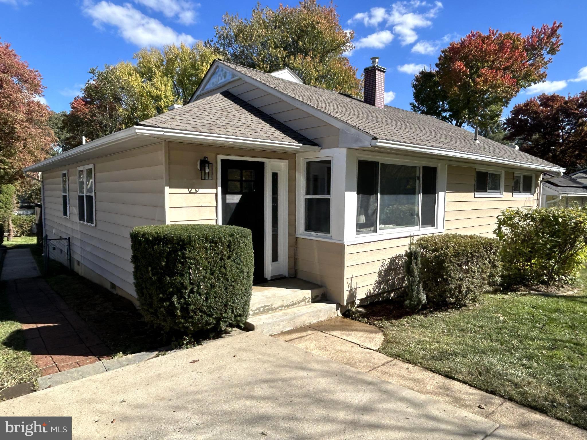 1306 CRAWFORD DRIVE