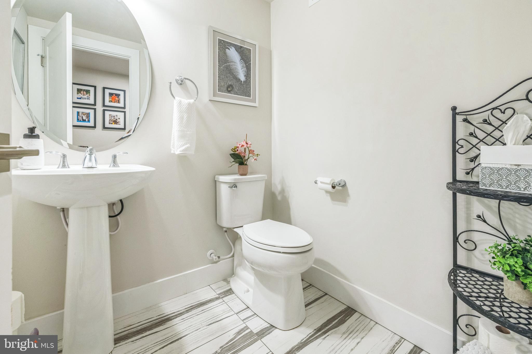 REGENCY AT WATERSIDE - Residential