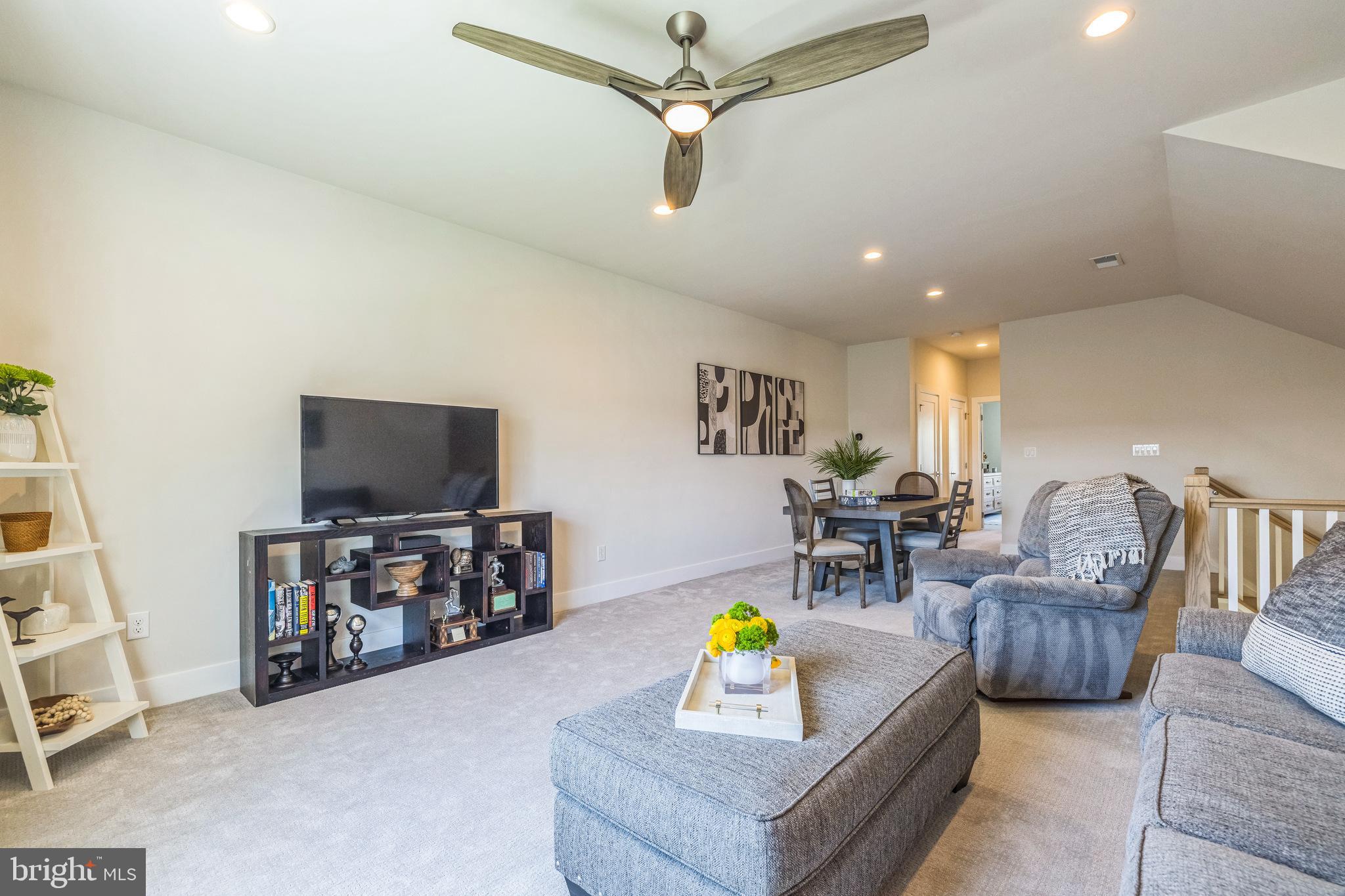 REGENCY AT WATERSIDE - Residential