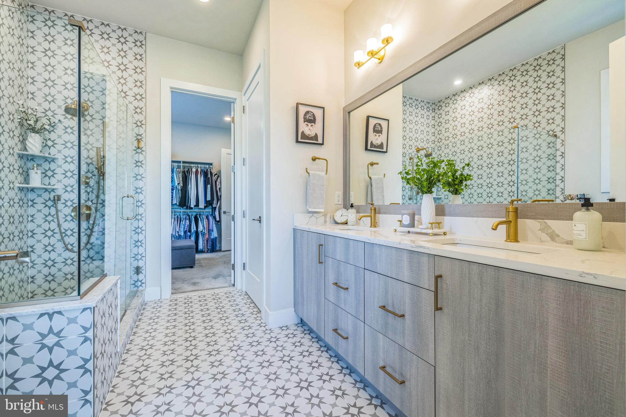 REGENCY AT WATERSIDE - Residential