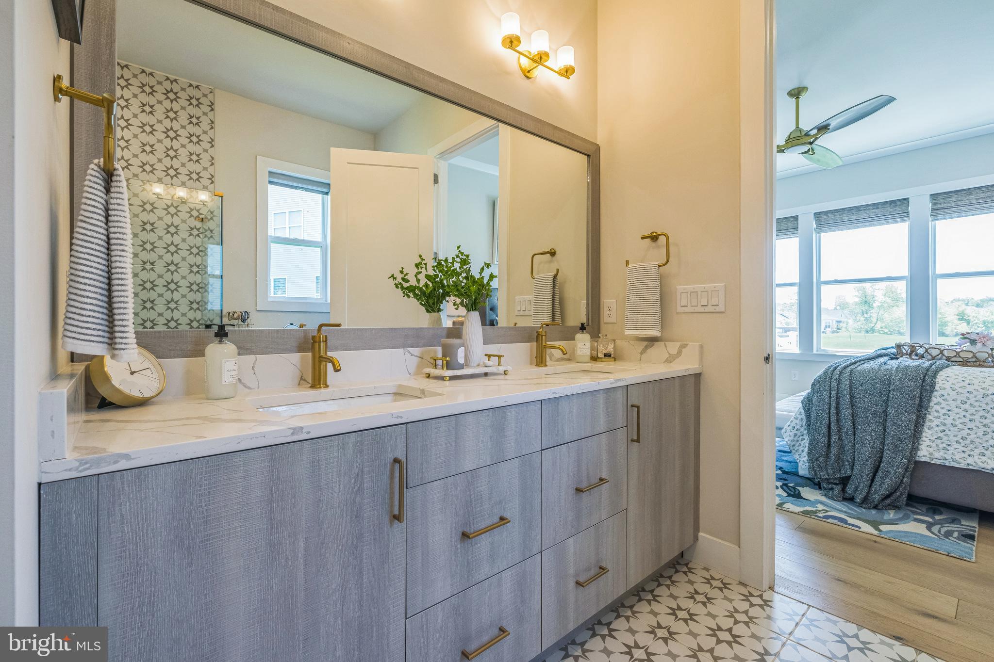 REGENCY AT WATERSIDE - Residential