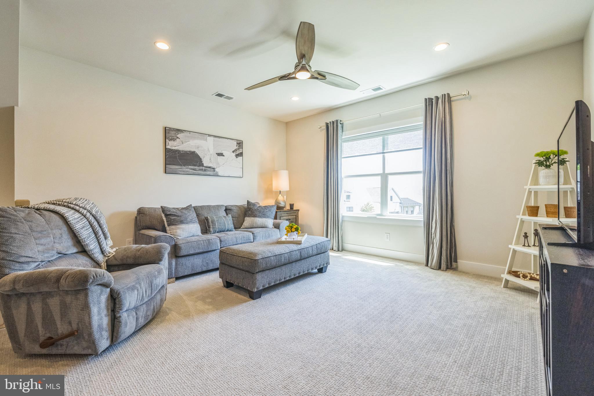 REGENCY AT WATERSIDE - Residential