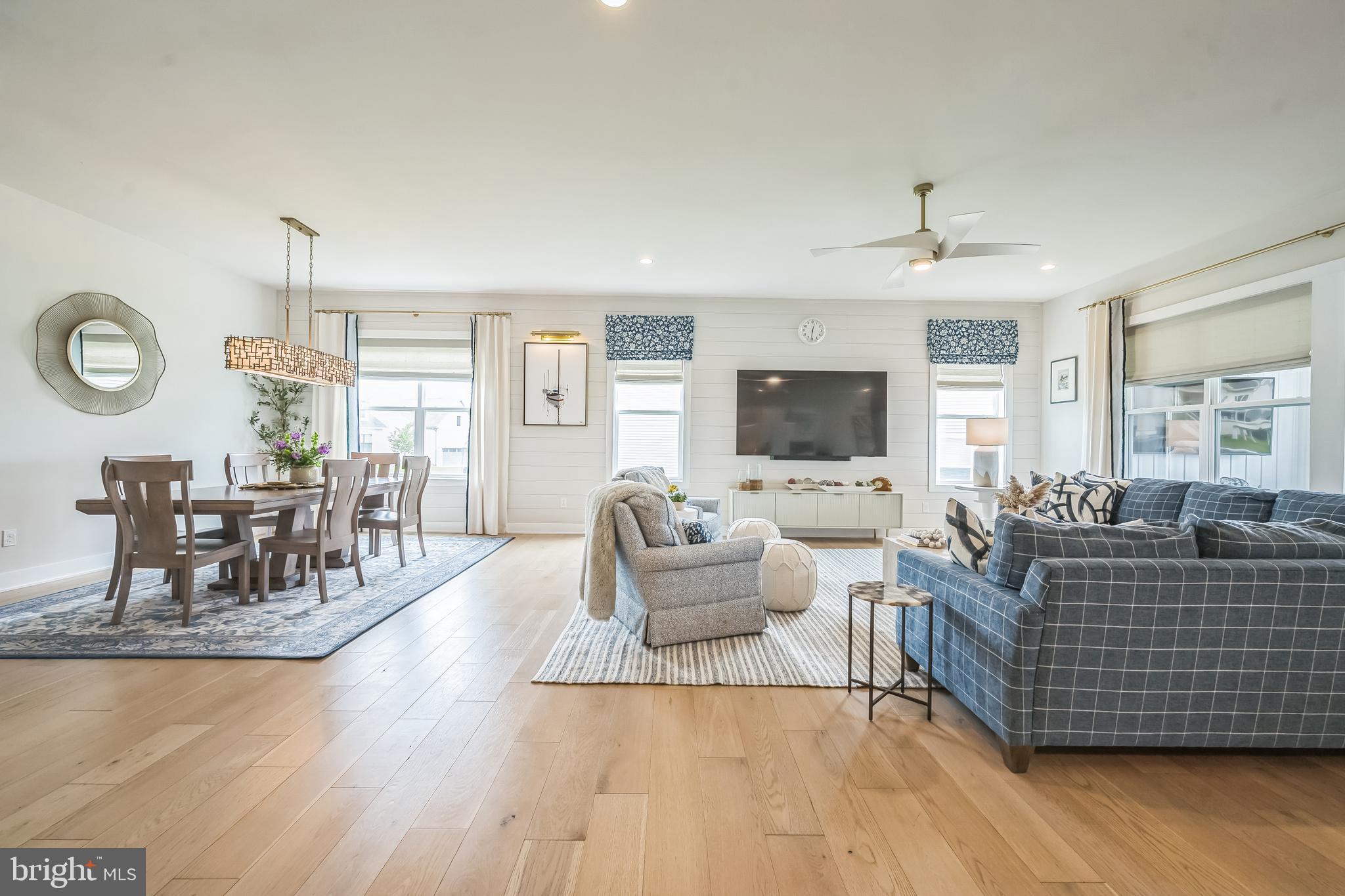 REGENCY AT WATERSIDE - Residential
