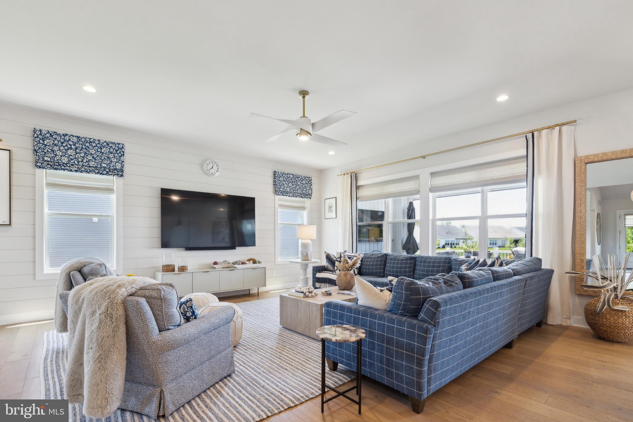 REGENCY AT WATERSIDE - Residential
