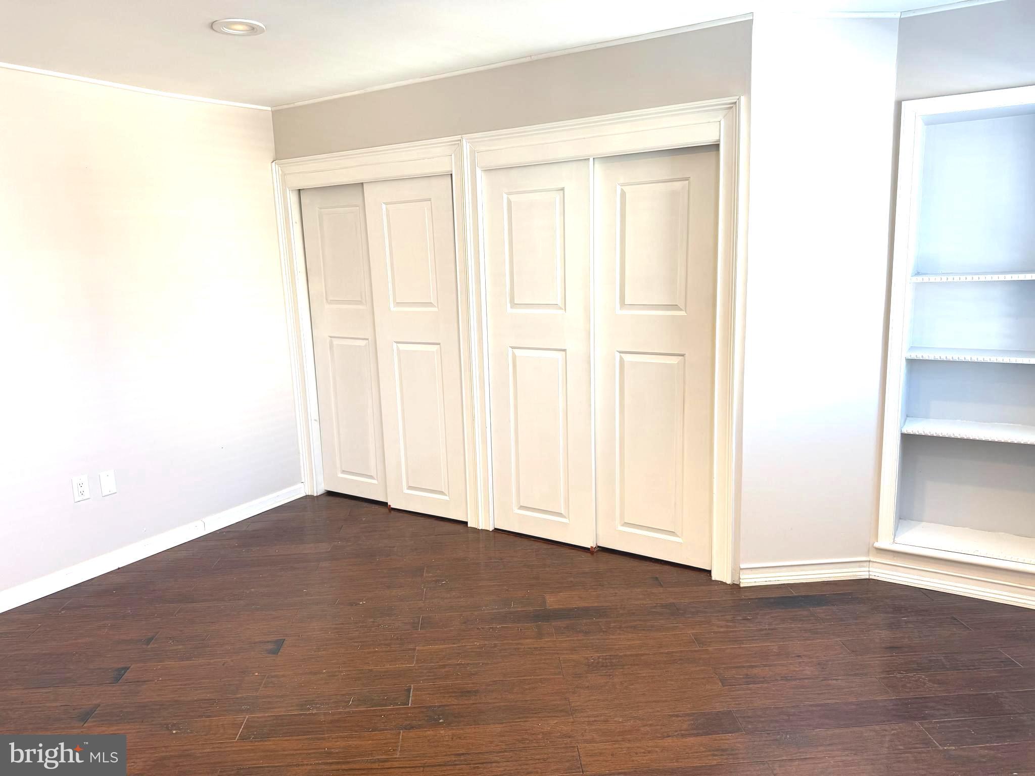 1512 W SHUNK STREET 2ND FLOOR