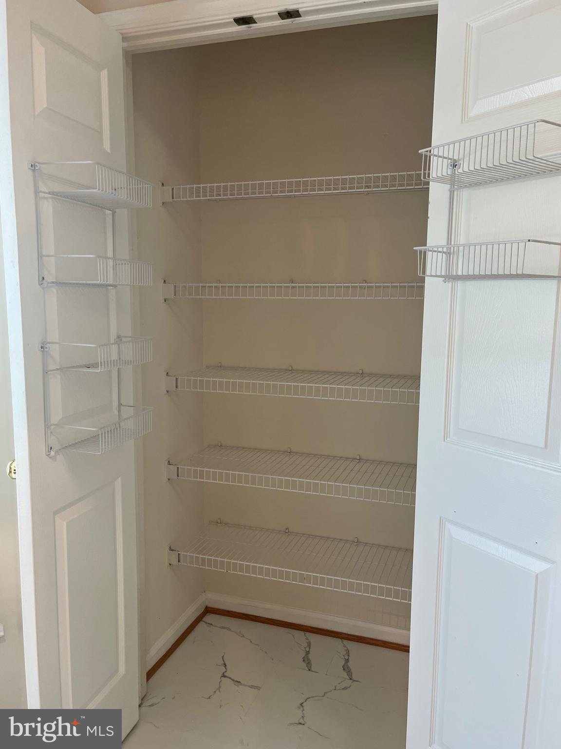 FOXHALL FARM - Residential