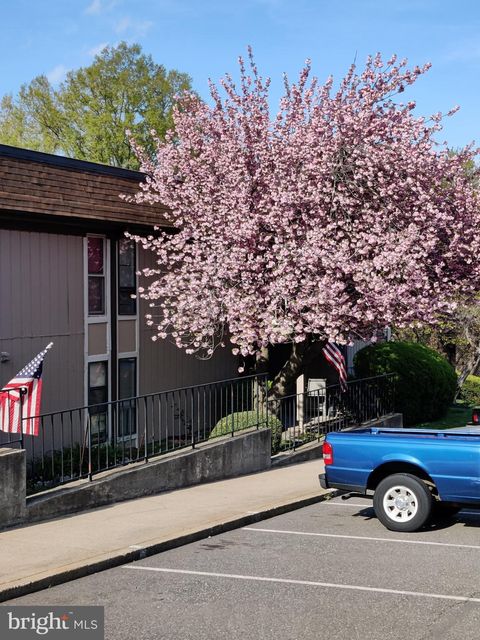 8500 BARRINGTON COURT D SPRINGFIELD VA 22152