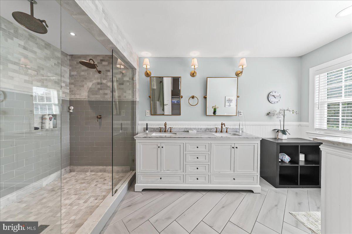 DEER CREEK CROSSING - Residential