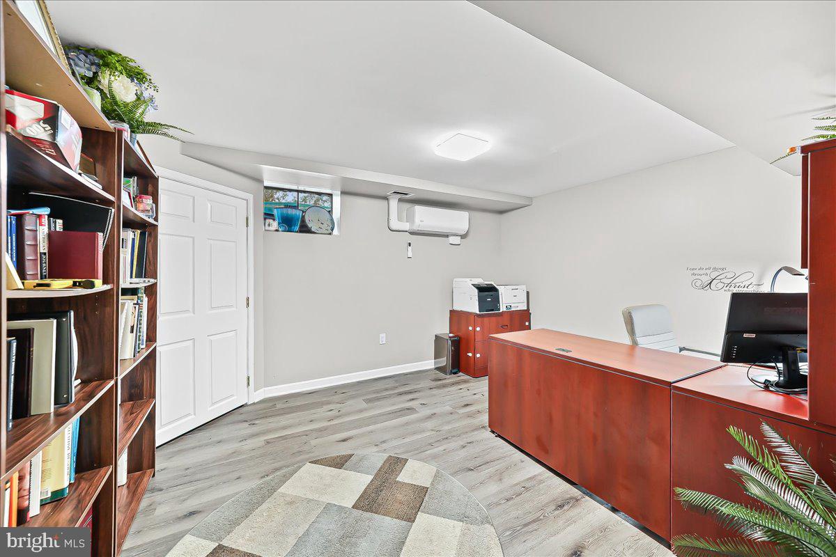 DEER CREEK CROSSING - Residential