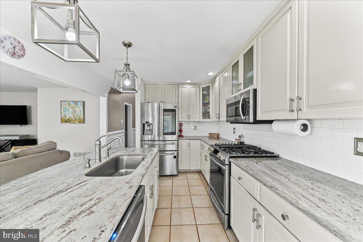 DEER CREEK CROSSING - Residential