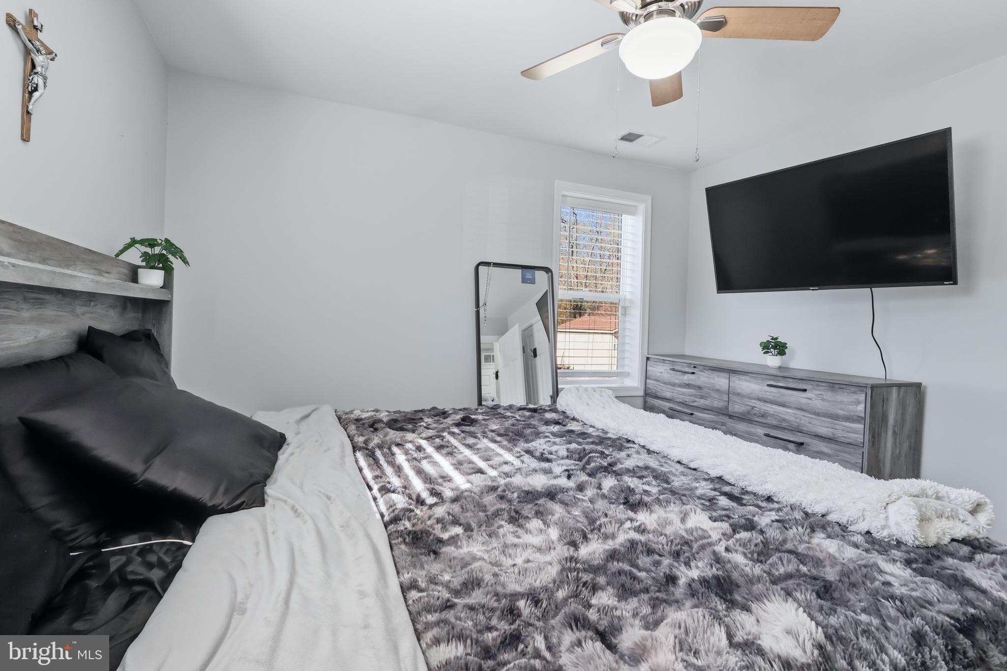 FORD HEIGHTS - Residential