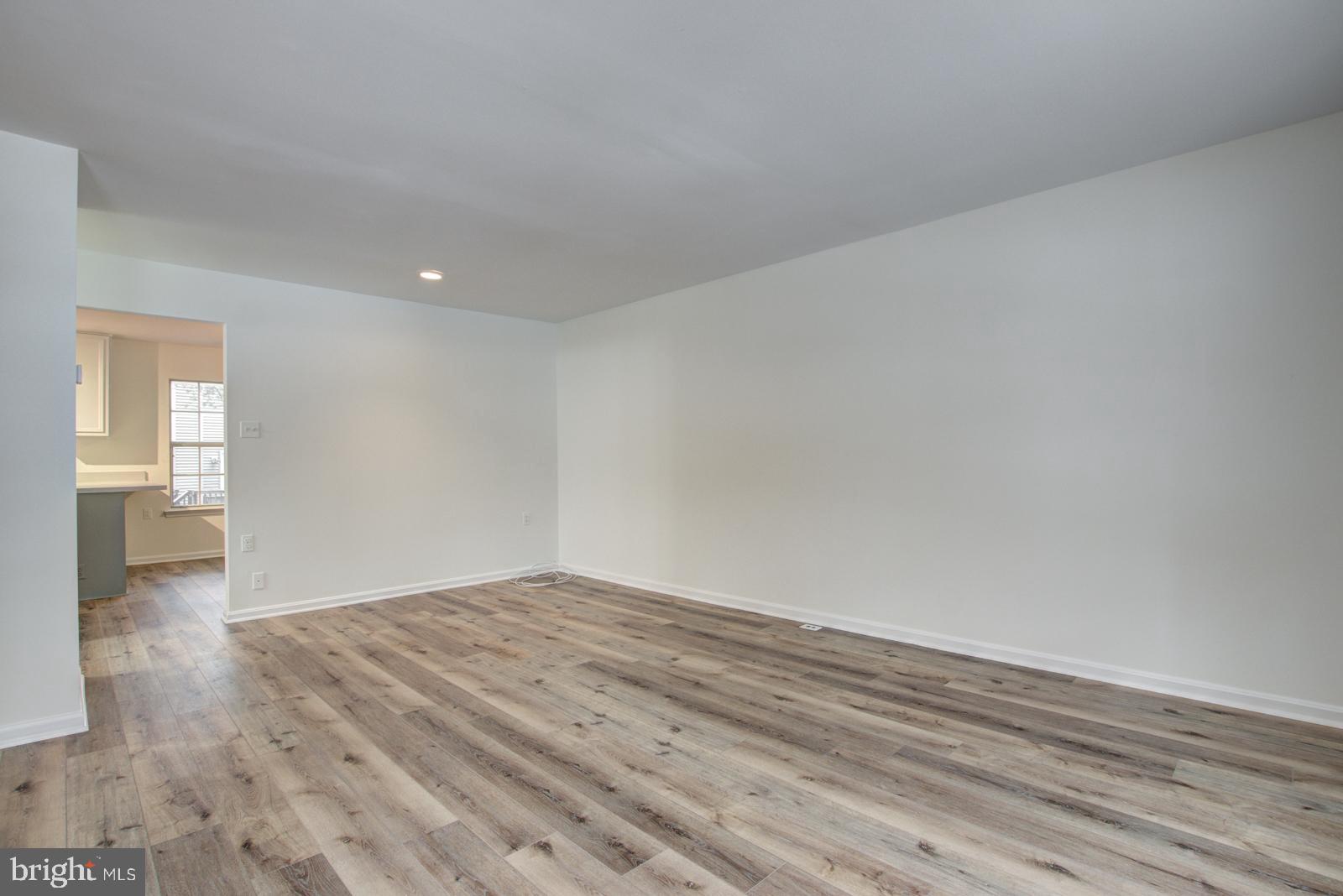 BURKE CENTRE - Residential Lease