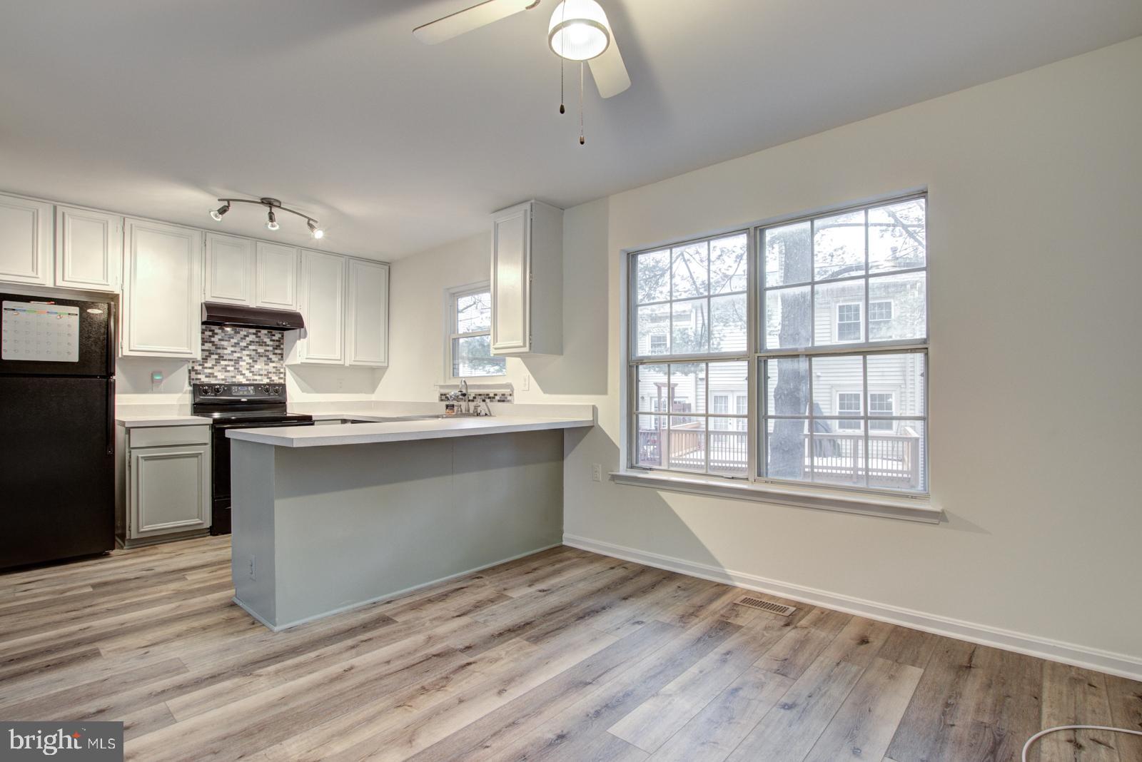 BURKE CENTRE - Residential Lease