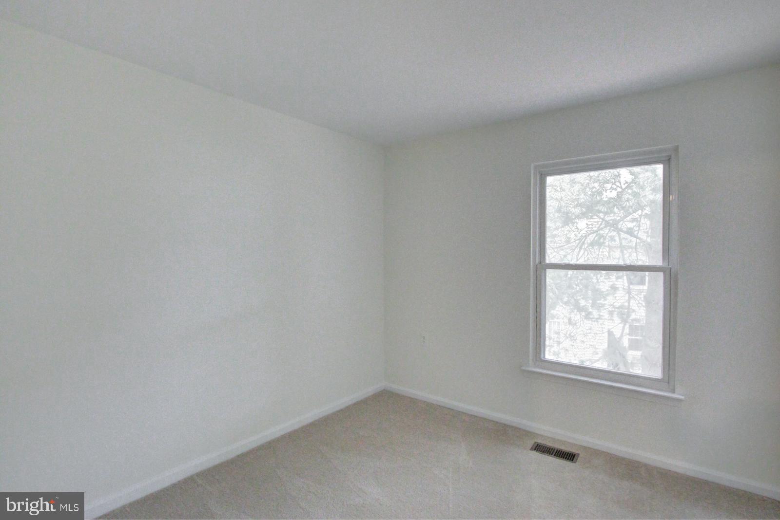 BURKE CENTRE - Residential Lease