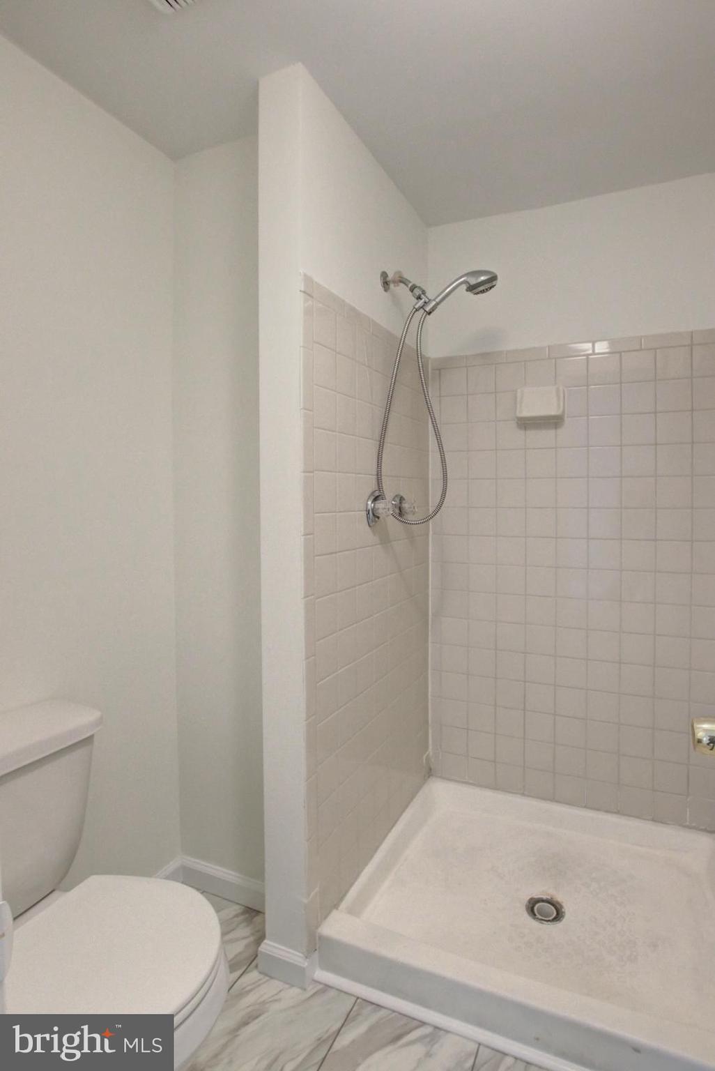 BURKE CENTRE - Residential Lease