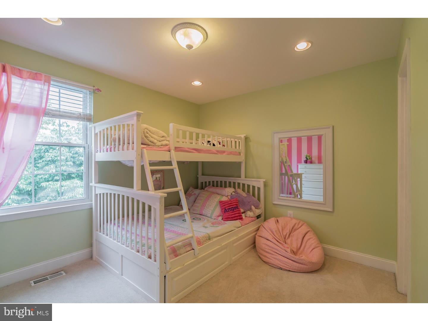 100 ACRE WOODS - Residential