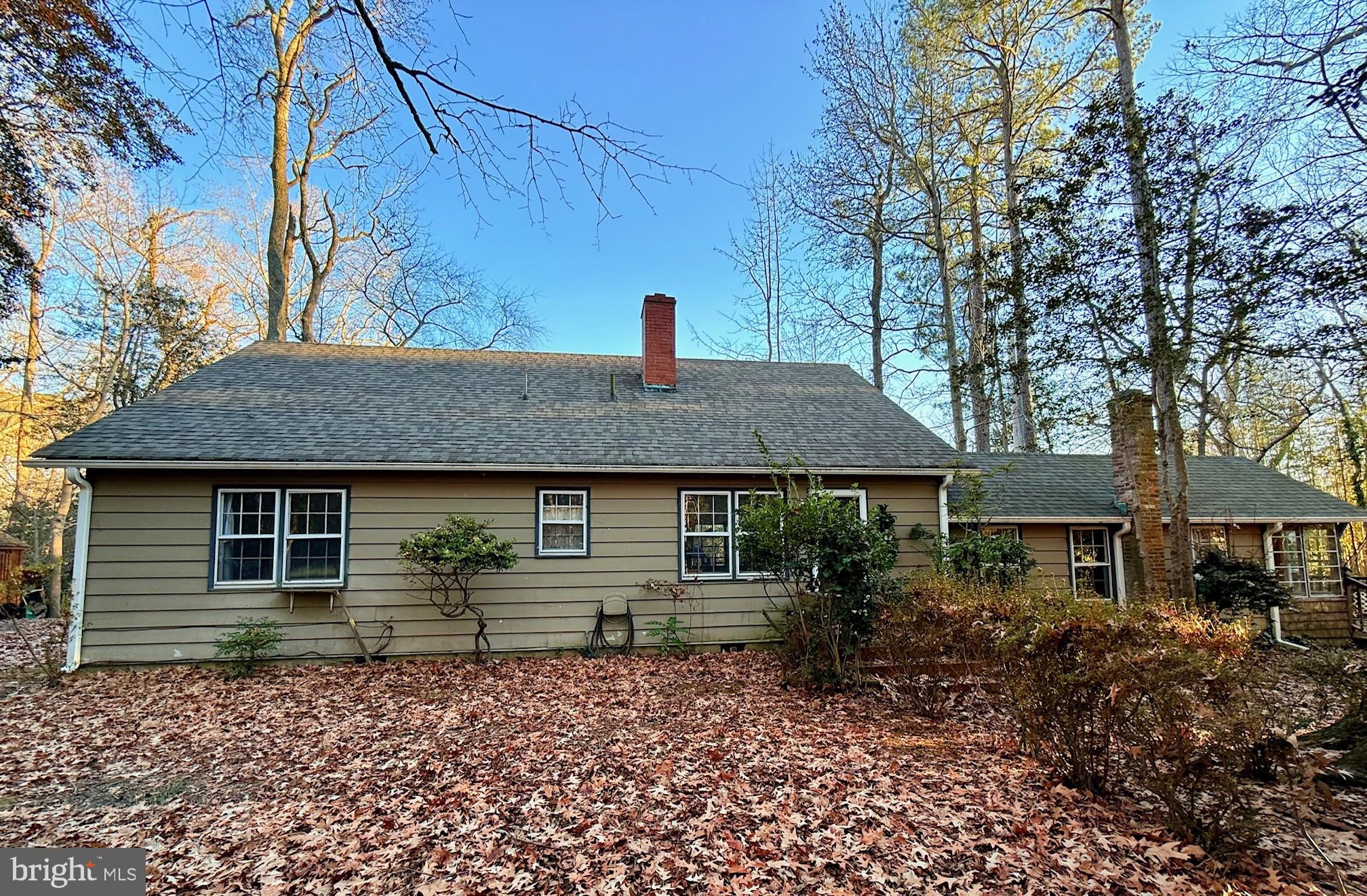 DUTCHMANS COVE - Residential