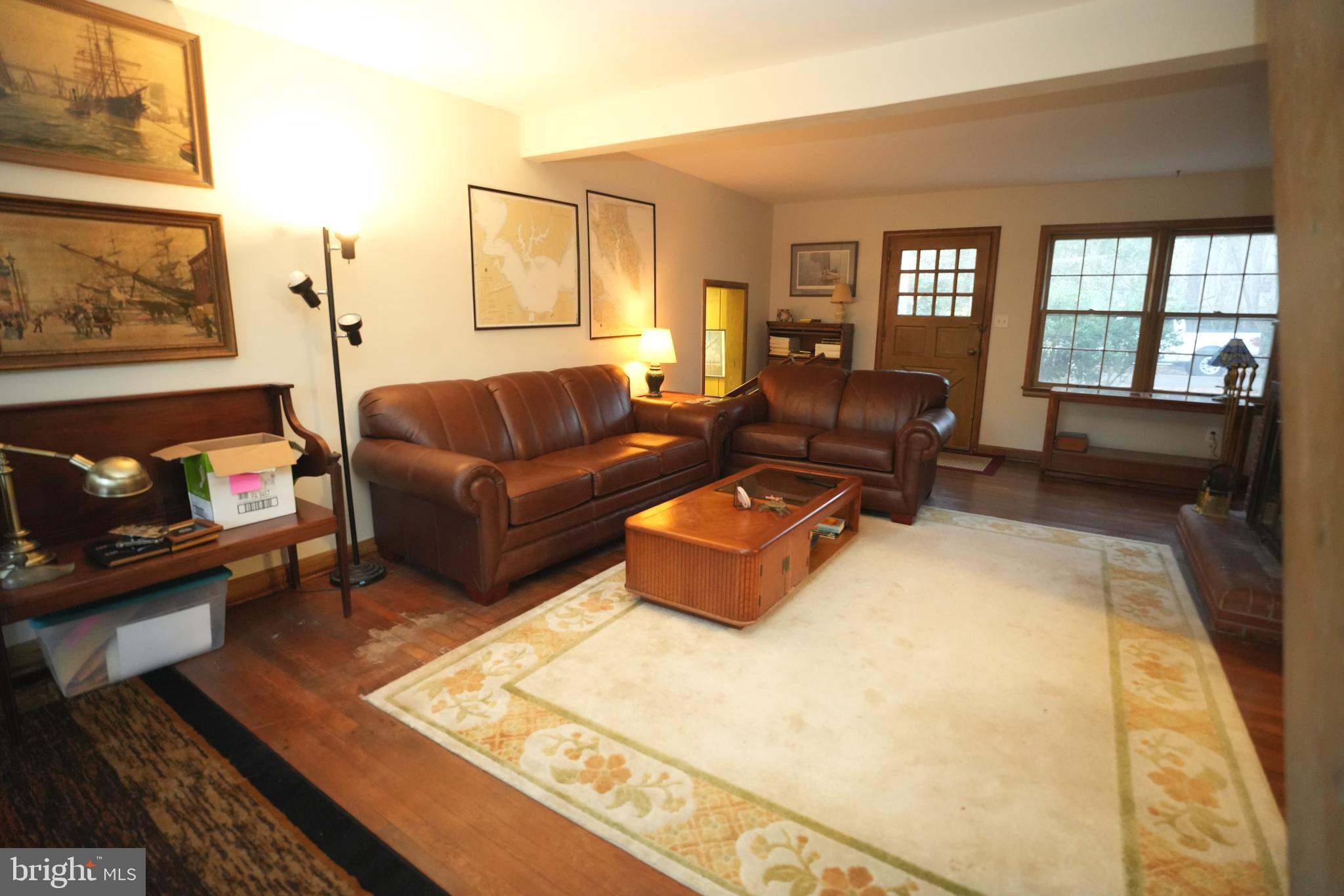 DUTCHMANS COVE - Residential