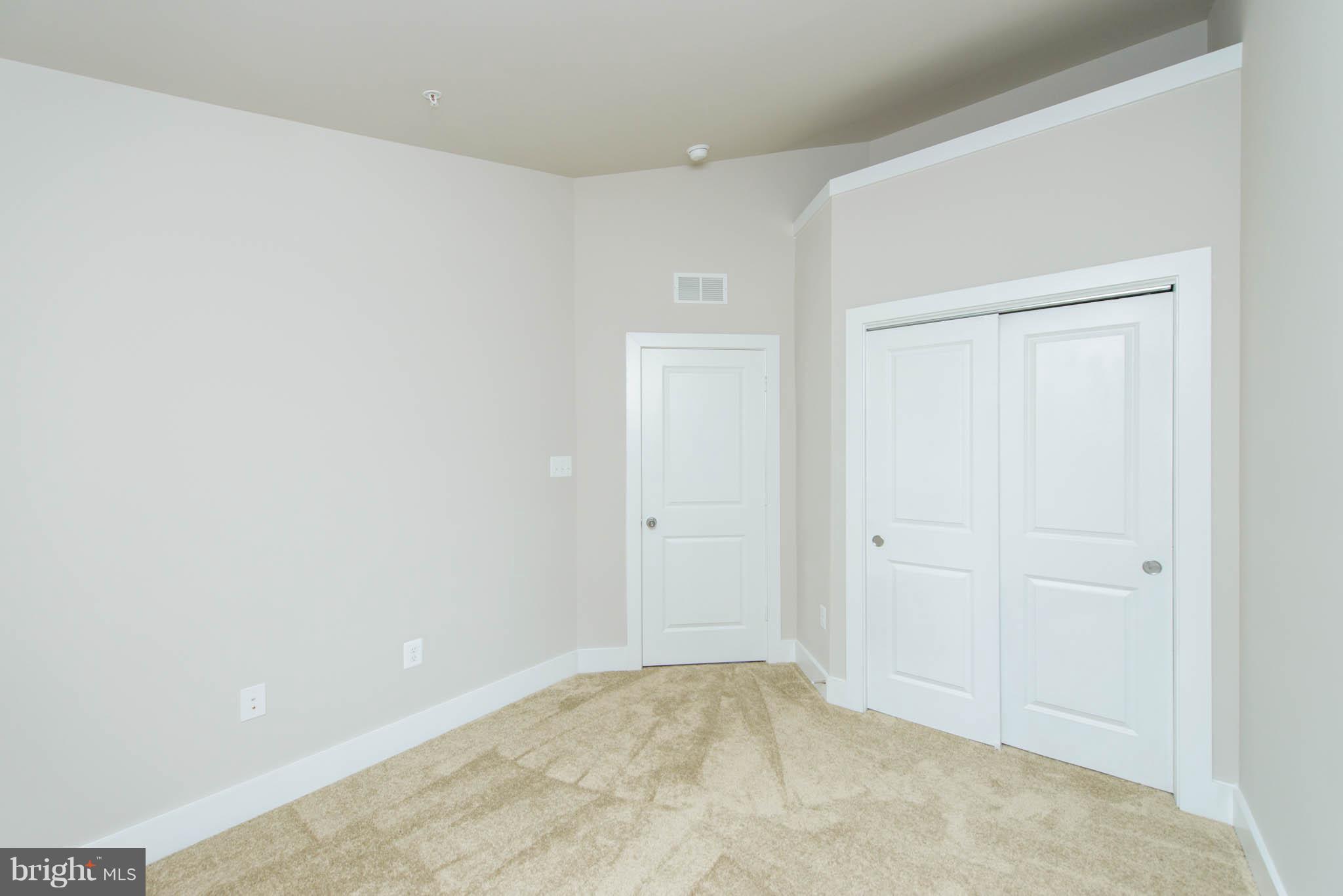 PRIMROSE HILL - Residential