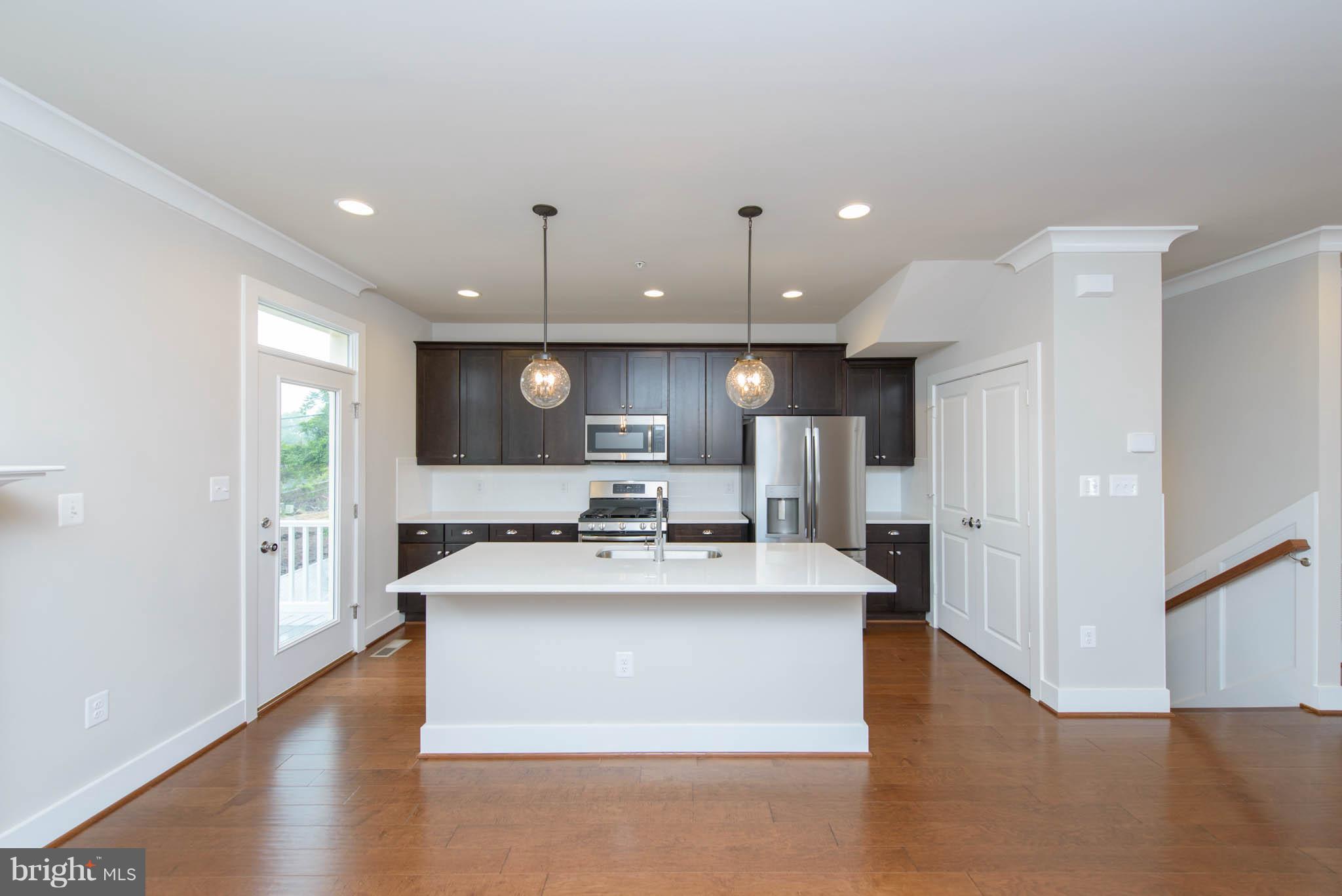 PRIMROSE HILL - Residential