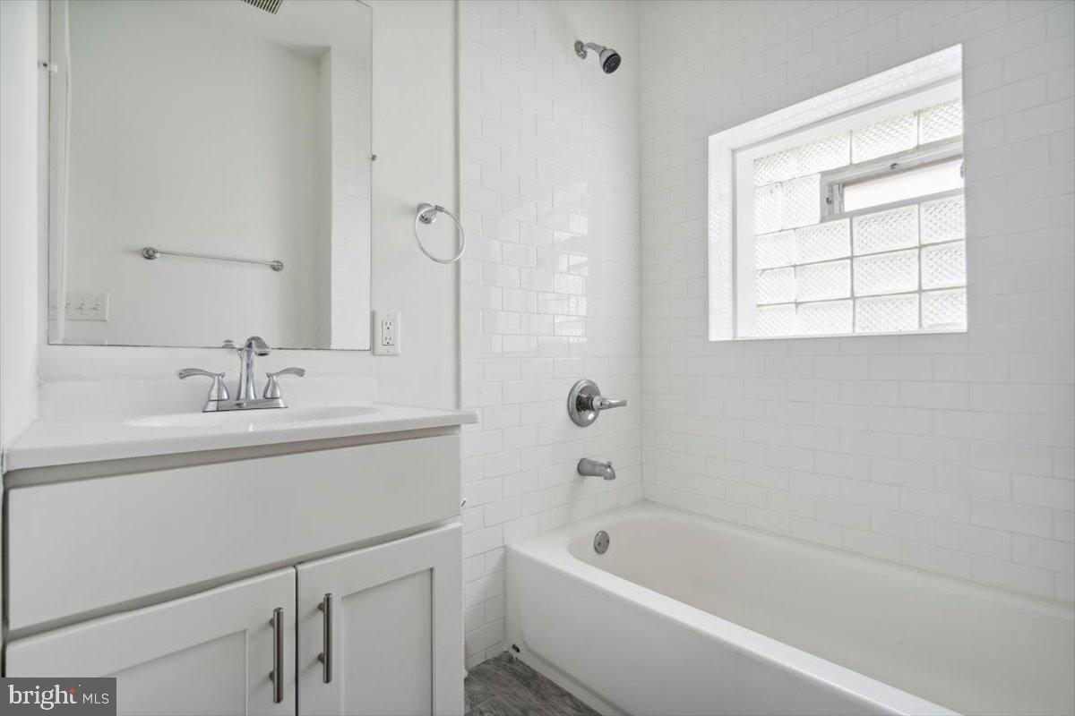 GERMANTOWN - Residential Lease