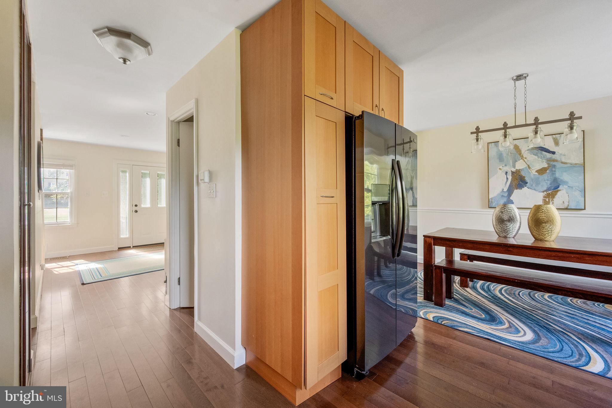 LONDON TOWNE - Residential