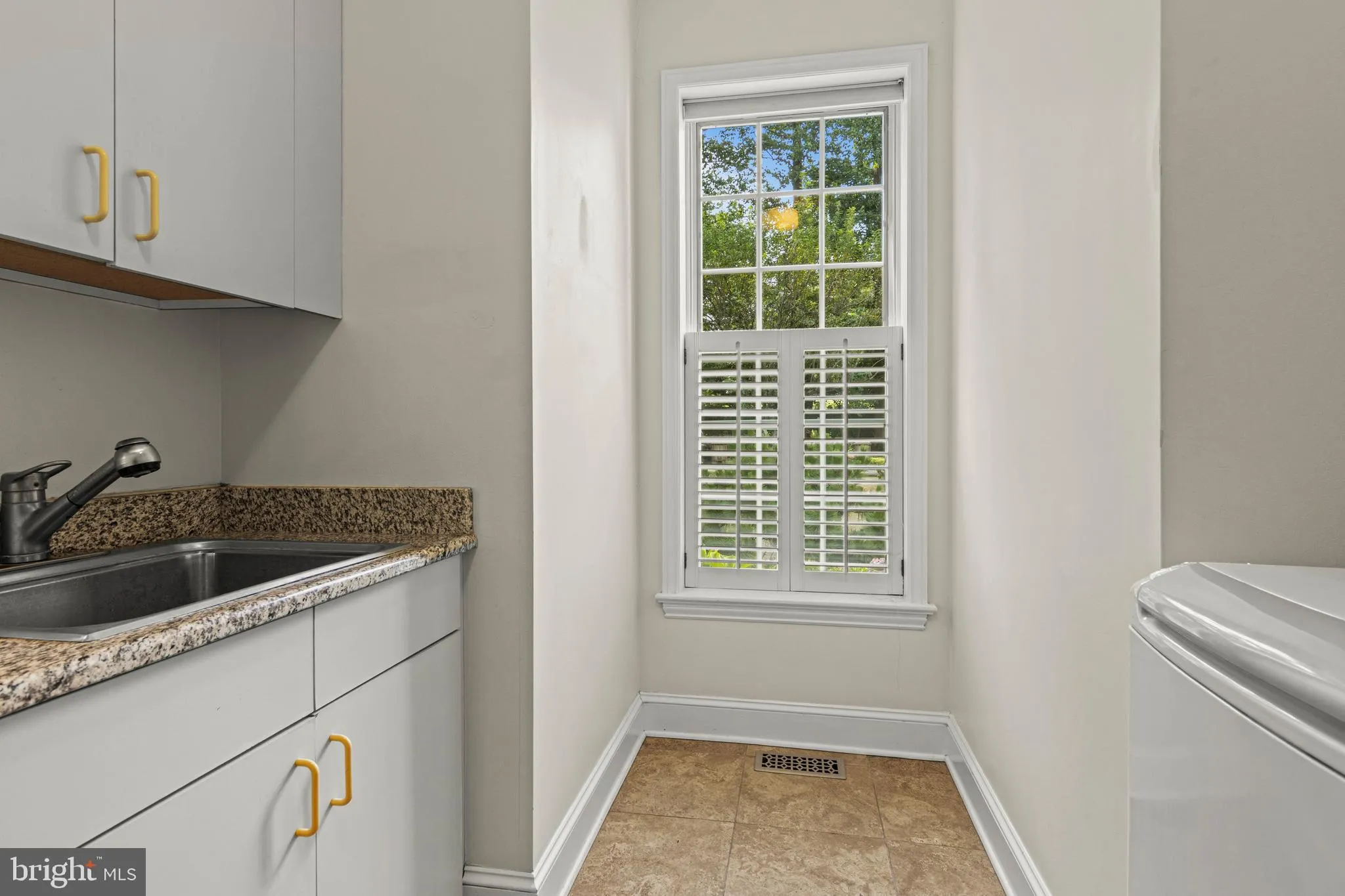 Berwyn, Pennsylvania 19312, United States, 6 Bedrooms Bedrooms, ,6 BathroomsBathrooms,Residential,Coming Soon,175065