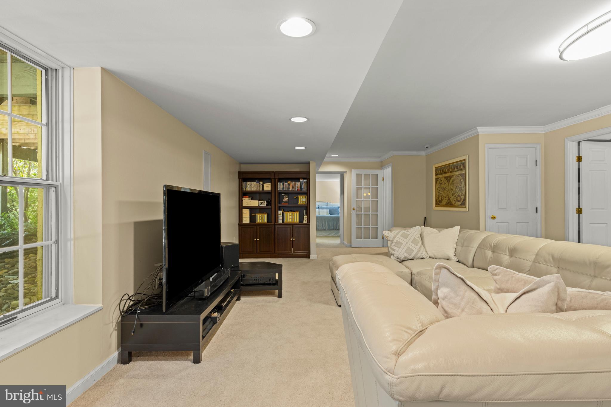 LEOPARD FARMS - Residential