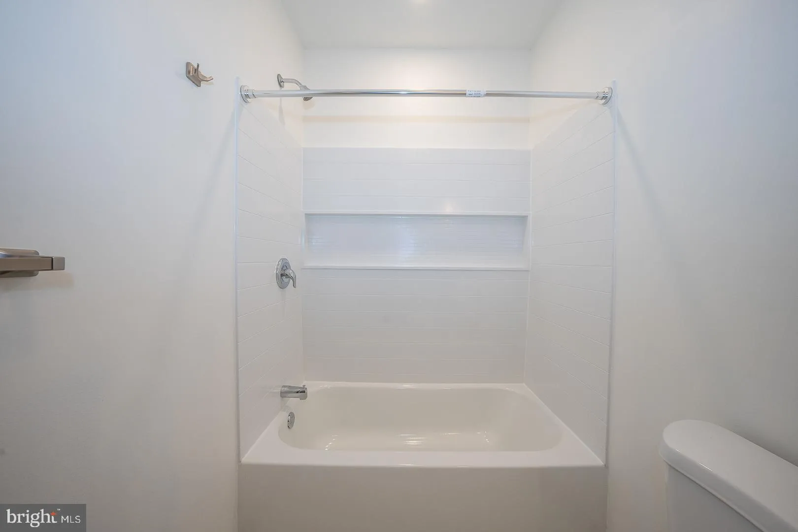 Devon, Pennsylvania 19333, United States, 2 Bedrooms Bedrooms, ,2 BathroomsBathrooms,Residential,Coming Soon,164666