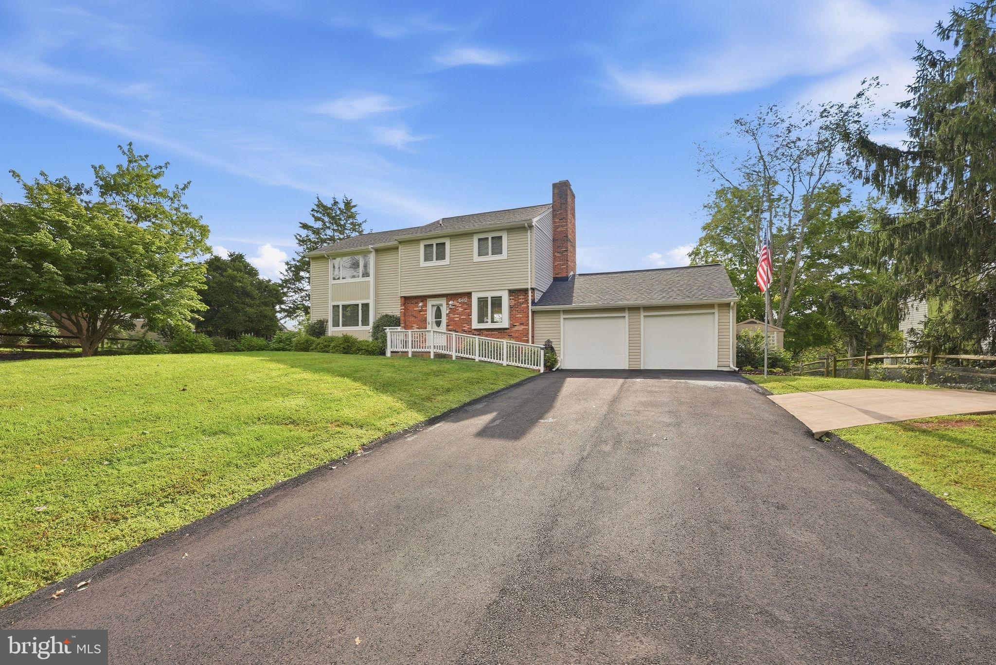 6412 LANCASTER