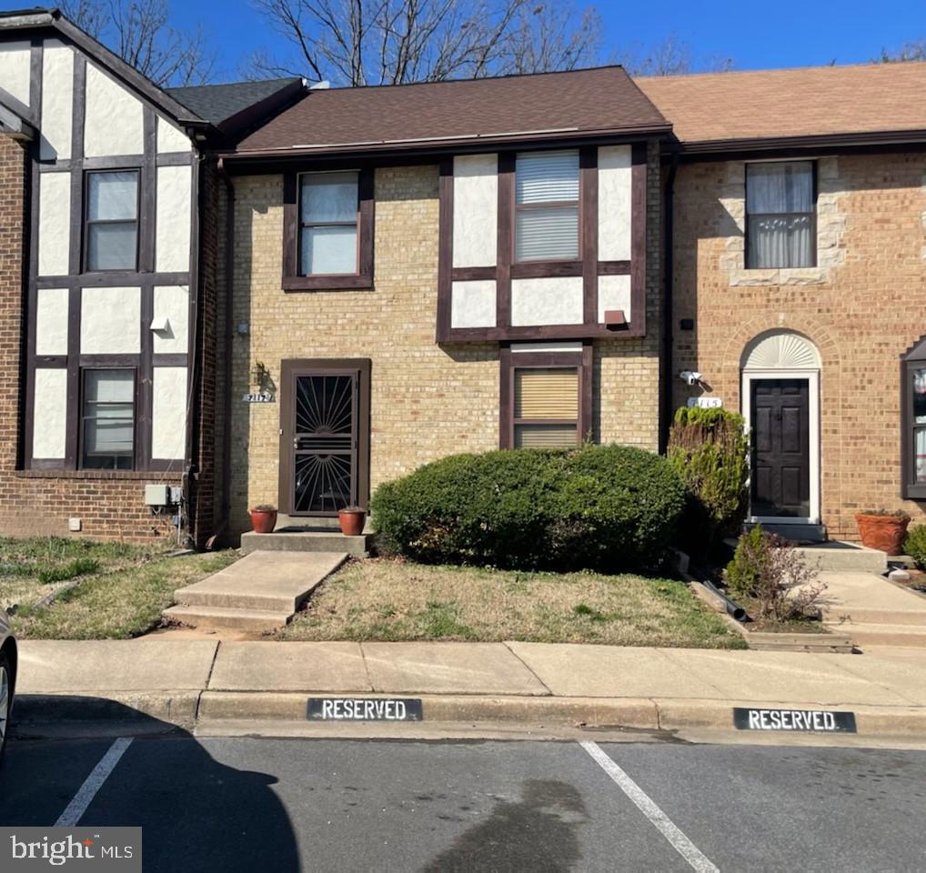 WOODSTREAM VILLAGE - Residential Lease