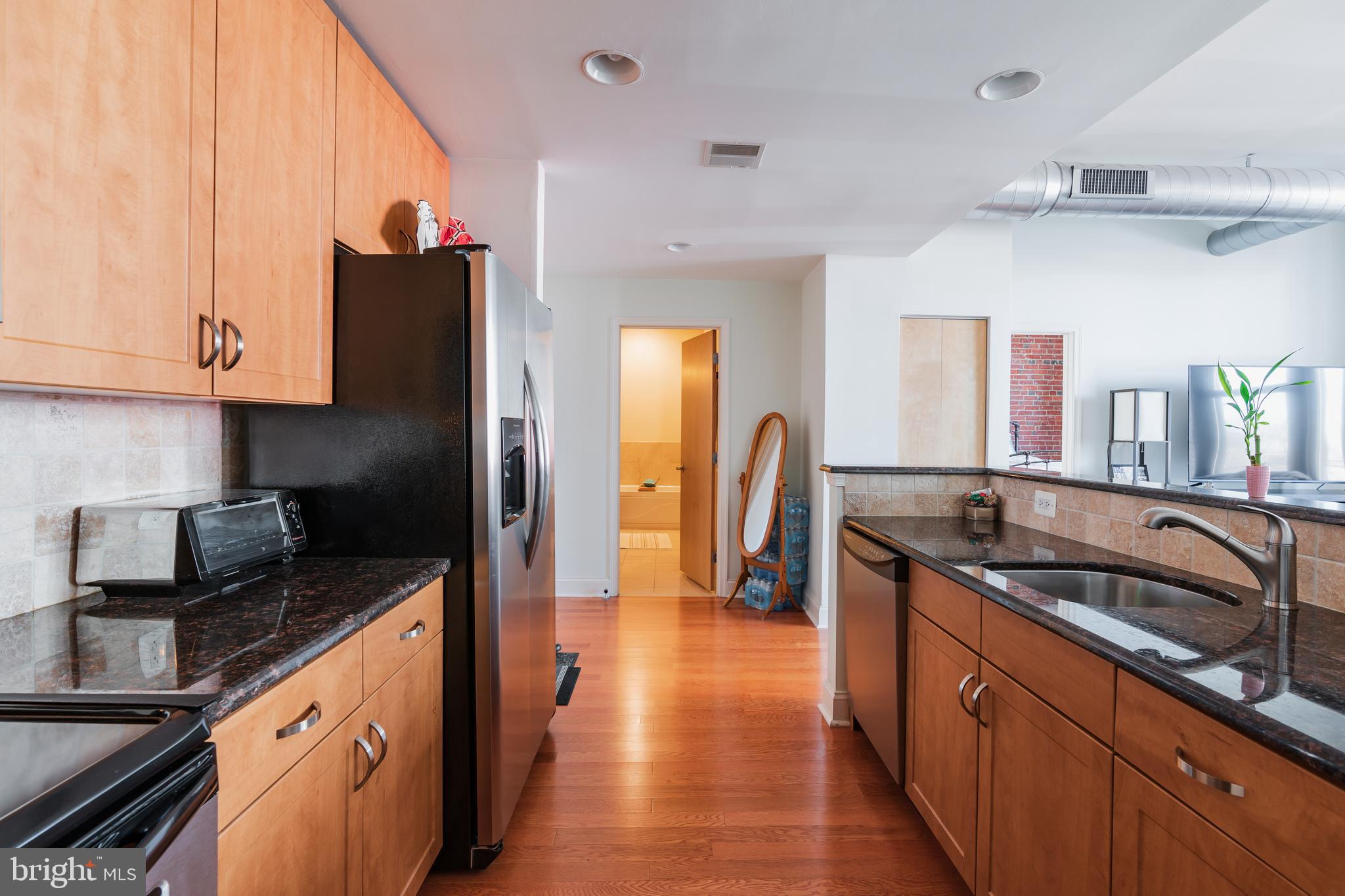 AVENUE OF THE ARTS - Residential