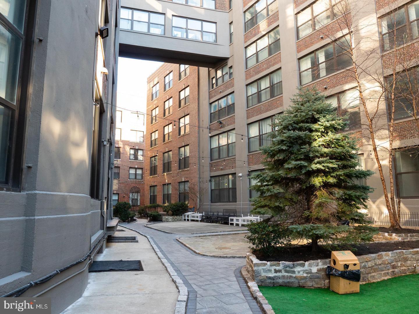 AVENUE OF THE ARTS - Residential