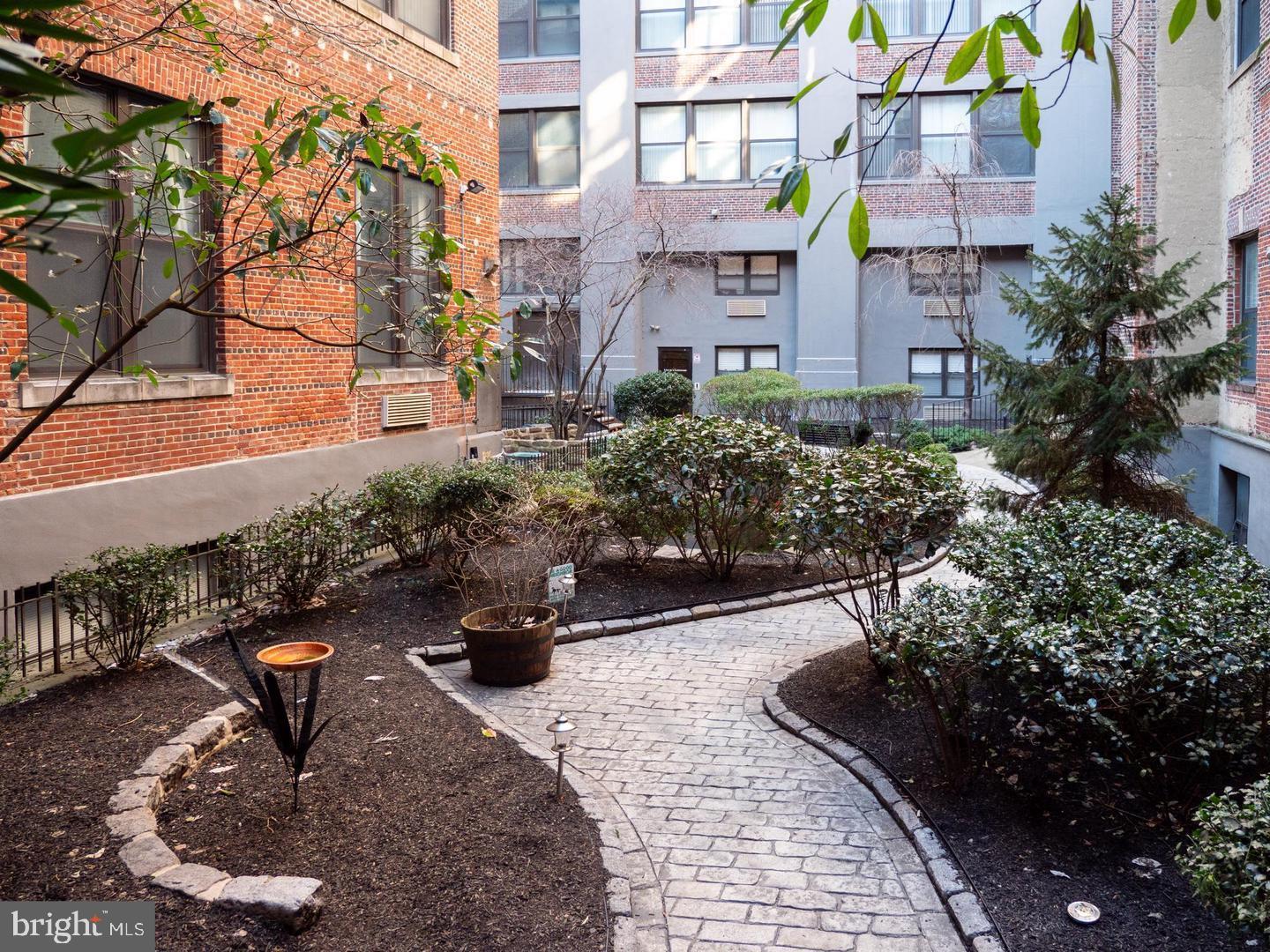 AVENUE OF THE ARTS - Residential