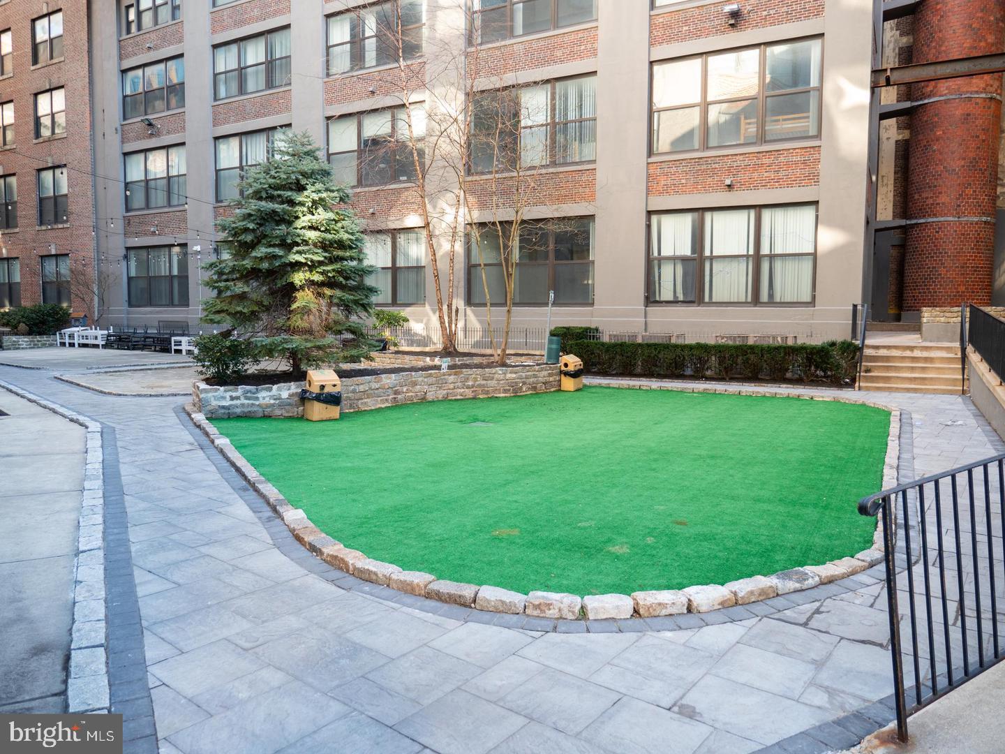 AVENUE OF THE ARTS - Residential
