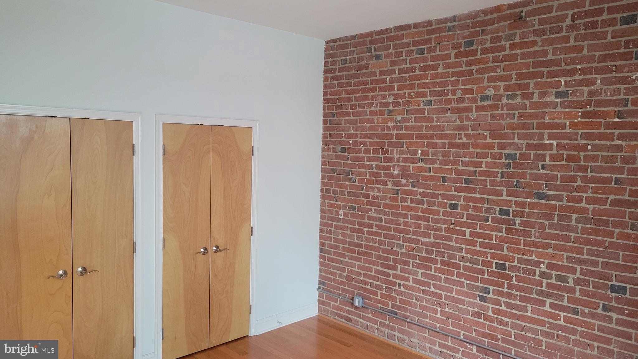 AVENUE OF THE ARTS - Residential