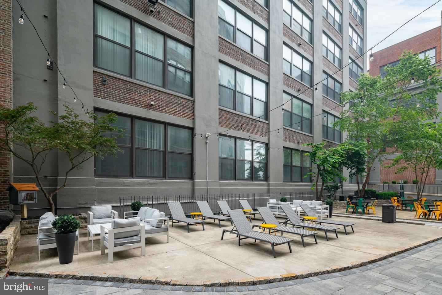 AVENUE OF THE ARTS - Residential